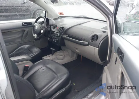 2004 Volkswagen New Beetle Gls 2.0L из США, поврежденный, VIN 3VWCK31C24M417895